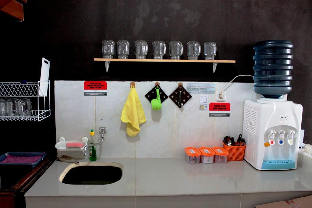 Hostel Pinisi Backpacker Bandung Exterior foto